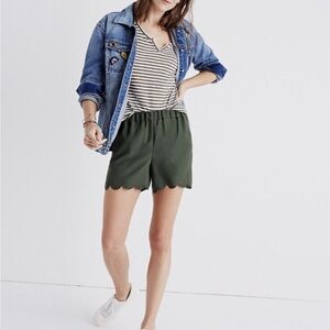 Madewell scalloped shorts, green, size small